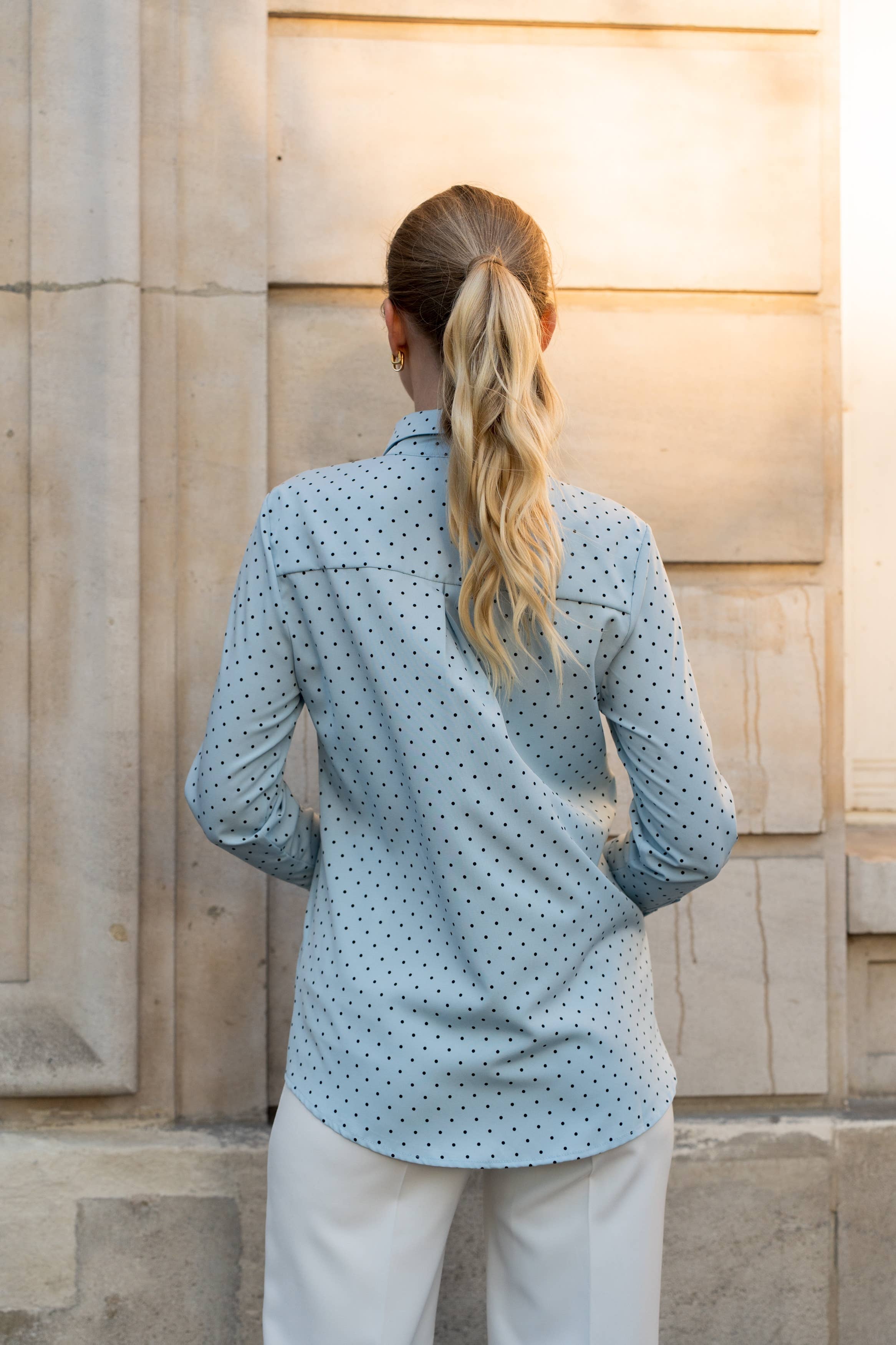 CHOKLATE PARIS – wholesale Tröja med knappar – Dam – Léa-skjorta i satin (S-M-L-XL) - CK0809117