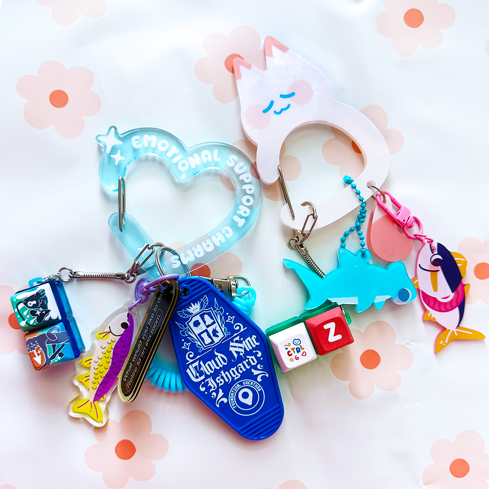 Fiveboos Inc - Wholesale Keychain - Women's - [CLEARANCE] Acrylic Carabiners1