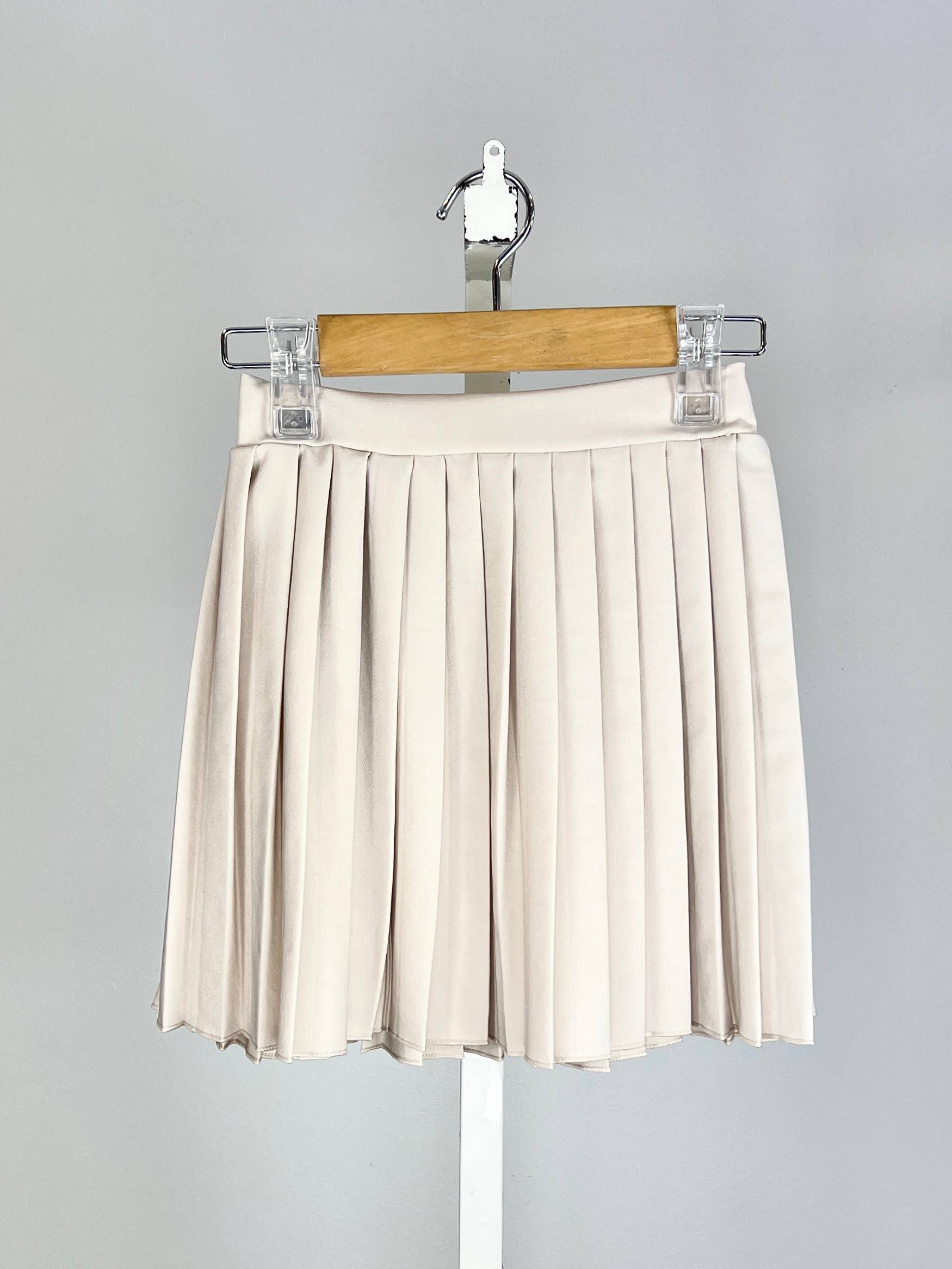 MINI MIGNON PARIS - Wholesale Skirt - Kids - Solid pleated schoolgirl skirt for girls2