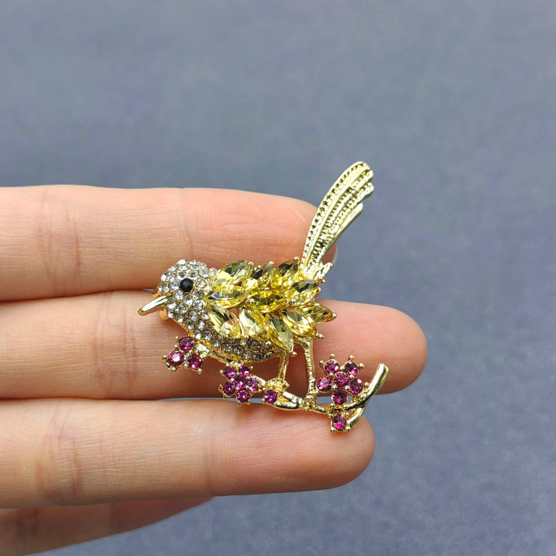 Mio Queena - Wholesale Brooch - Rhinestone Magpie Bird Brooch0