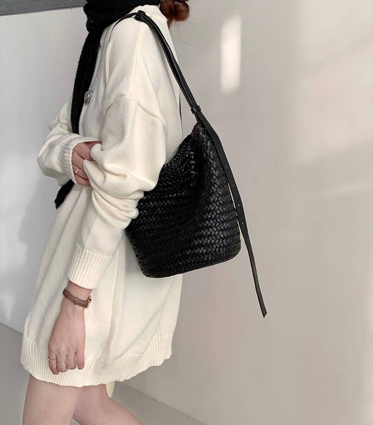 Sook Stainable - Vendita all'ingrosso Tracolla - Donna - Borsa a tracolla intrecciata a secchiello in pelle19