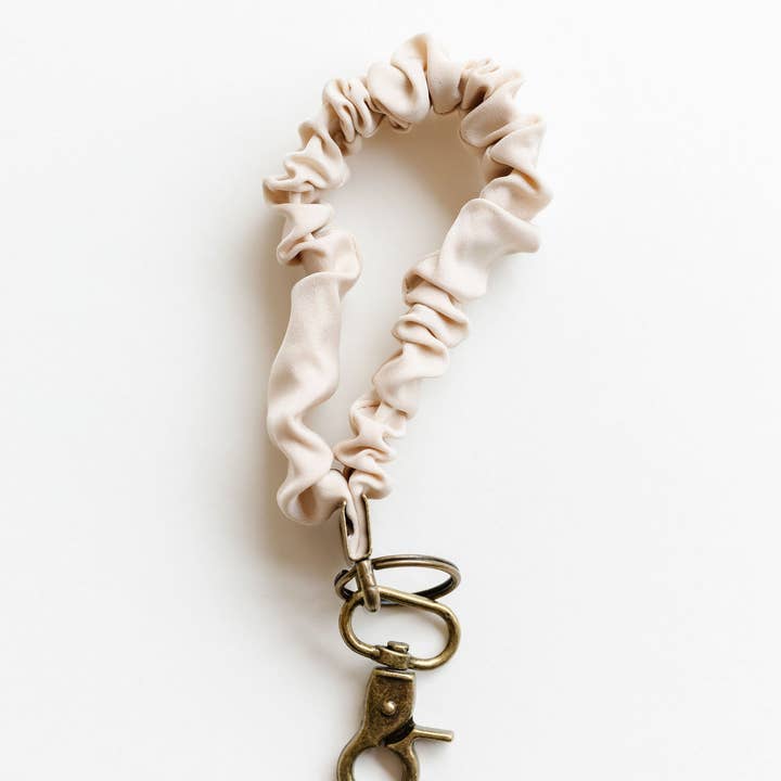 Shop Andi - Wholesale Keychain - Women's - Oat Milk Luxe Keychain1