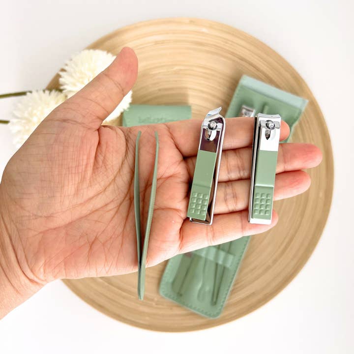 Tiny Gift Society – wholesale Nailcare set – Travel Manicure Set | 8pc Nail Clipper & Tweezer Set | Nails