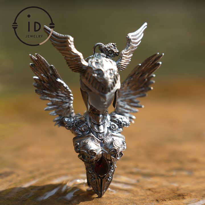 idjewelry – Großhandel Kette mit Anhänger/Charm – Valkyrie-Anhänger aus 925er Sterlingsilber mit Granat – Wikinger-Amulett aus nordischer Mythologie, handgefertigte Halskette4