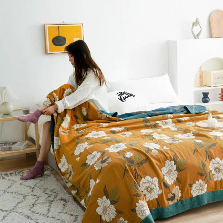 Moderny - Wholesale Quilt - Sunshine Floral Quilt