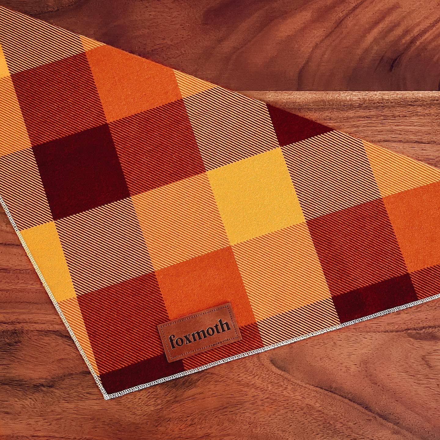 FoxMoth - Vente Bandana – chien - Plaid Érable | Bandana pour Chien à Pression | Automne, Chute, Flanelle1
