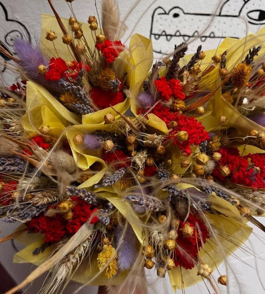 Hazel & Twine – wholesale Dried/pressed flowers – Florist Pick - Mini Dried Flower Bunch  - Bright Tones 3