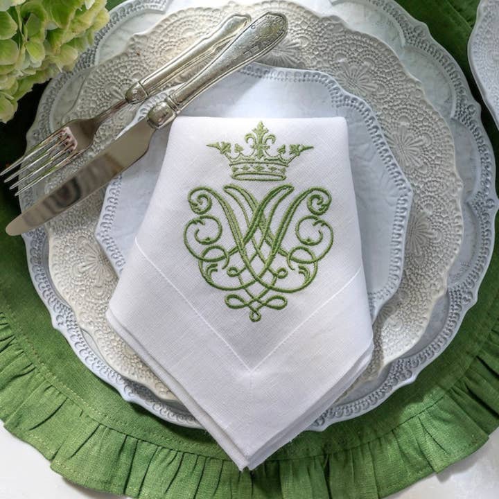 Arte Italica & Crown Linen Designs - Wholesale Dinner Plate - Merletto Antique Dinner Plate1