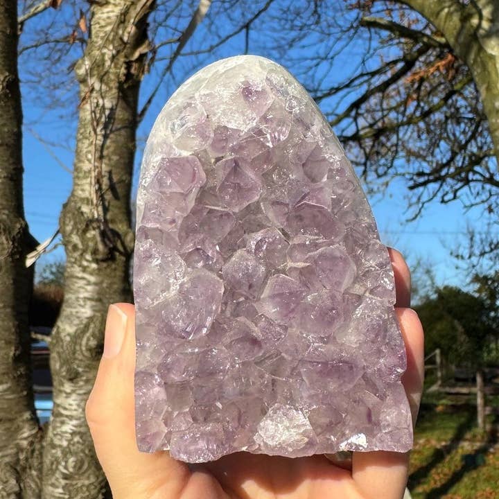 Elf Kendal Hippies - Wholesale Spiritual Stone/Crystal - Amethyst cut base 762g called Zachary wobbly base geode 2