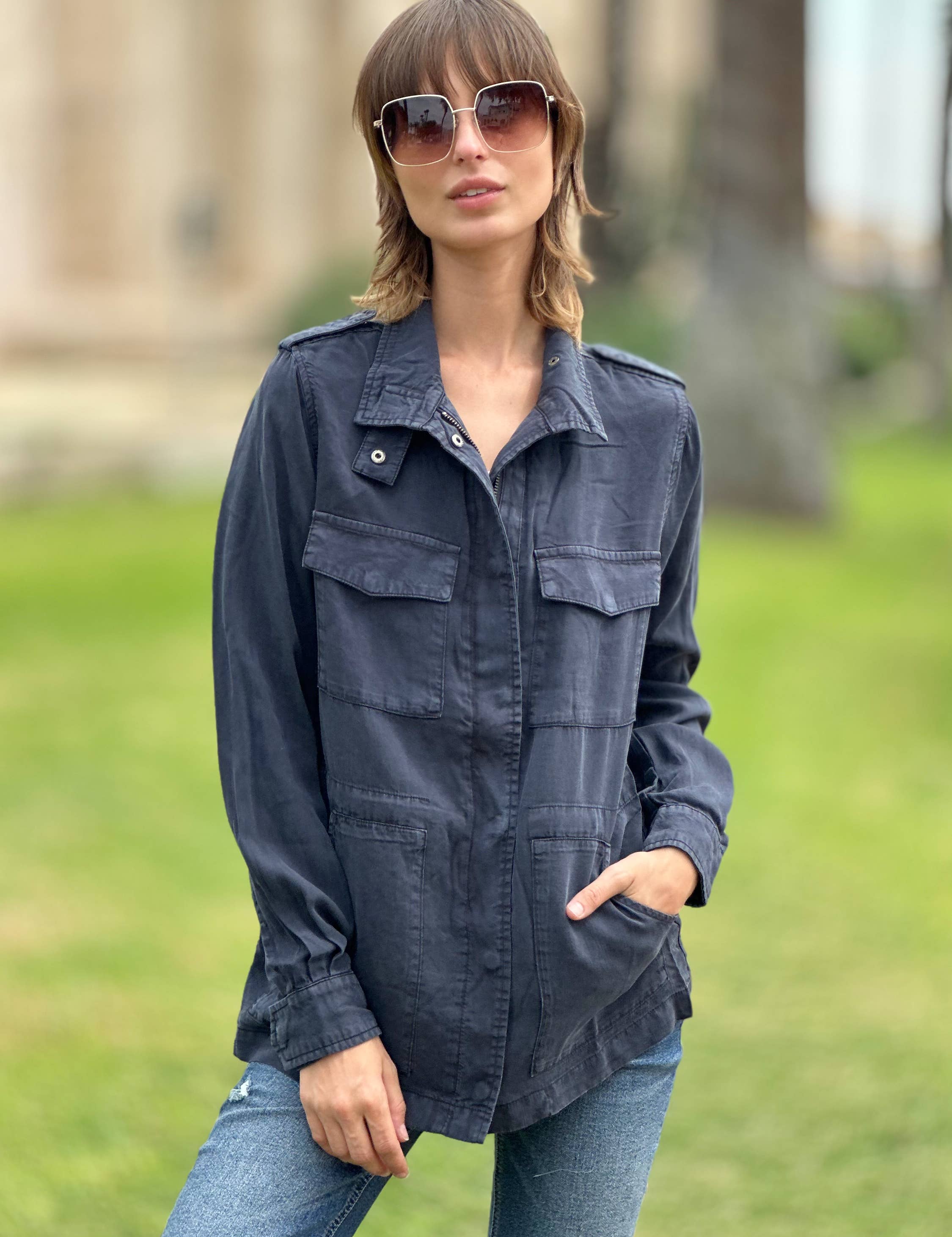 Azul Preto Casaco Swing para venda a revendedores na Faire1