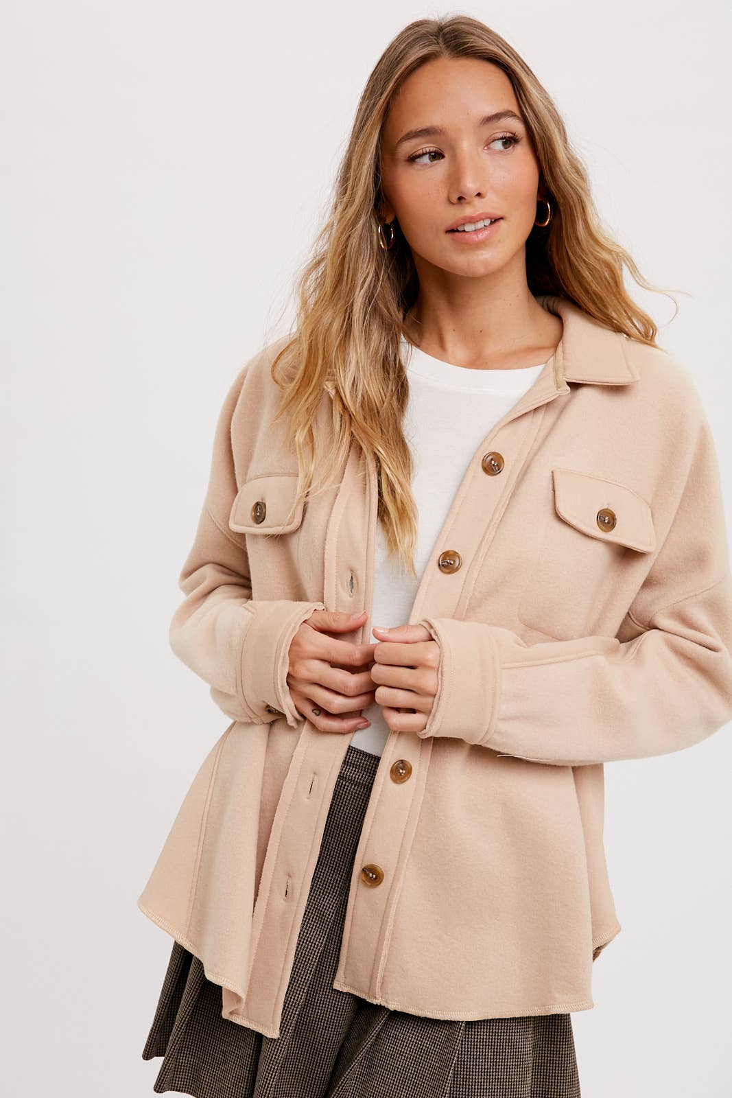 Bluivy – Engroshandel Skjortejakke/shacket – til kvinder – BØRSTET TERRY KNAP OP SHACKET1