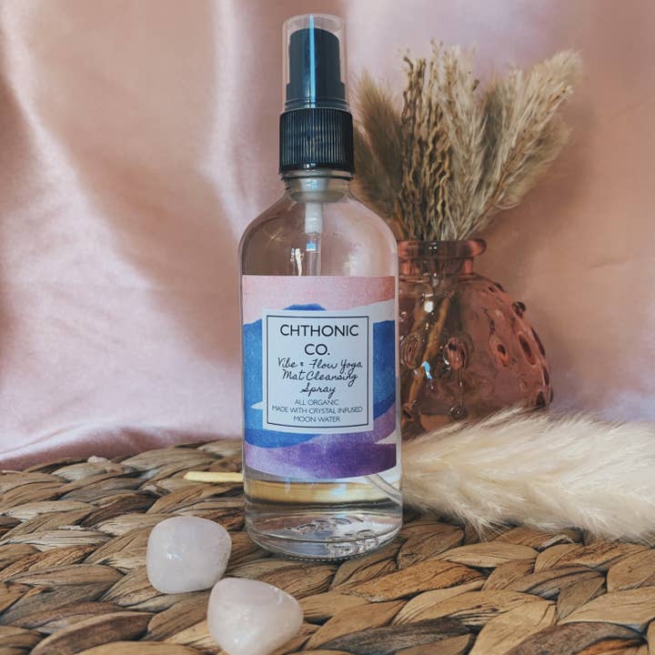 La calificación de Chthonic Co. Aerosol para esterilla de yoga Vibe & Flow, 4 onzas para venta al por mayor de Chthonic Co.