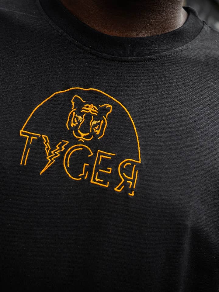 Tyger essentiel sort t-shirt for engroshandel hos Tyger