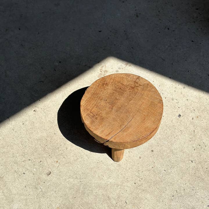 Office Objets - Wholesale Stool - Small low three-legged stool in upcycled blond teak D:30 H:1540