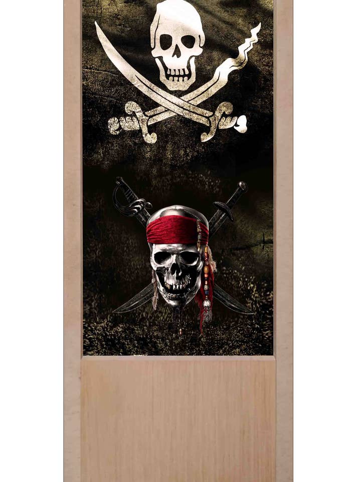 Lampe de table en bois drapeau de pirate pour la vente par DB GROUP SRL