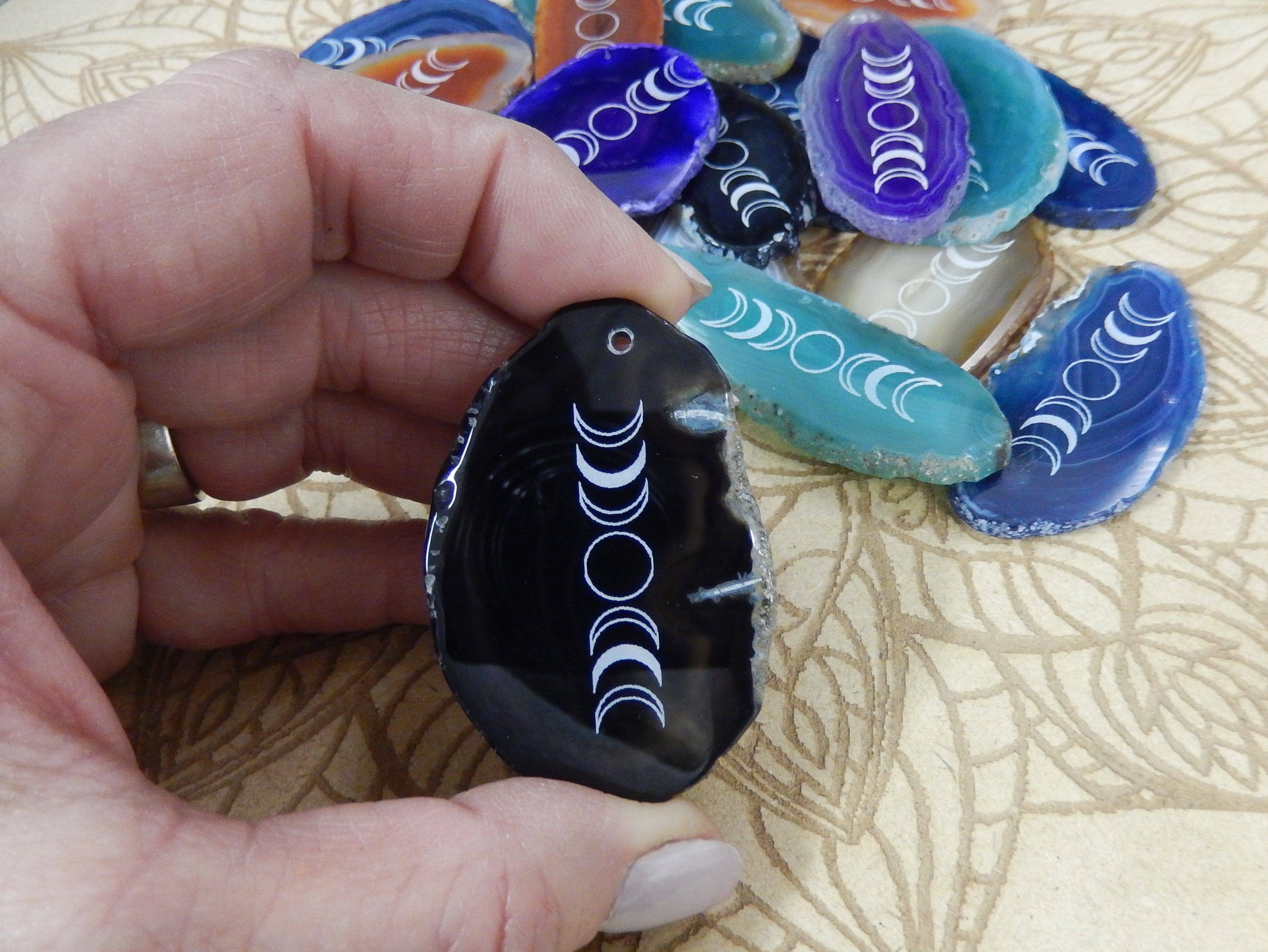 Rock Paradise - Wholesale Spiritual Stone/Crystal - Agate Slice with Moon Phase Design - Choose Drilled or Un-Drilled - Geode Slice - Jewelry Supplies9