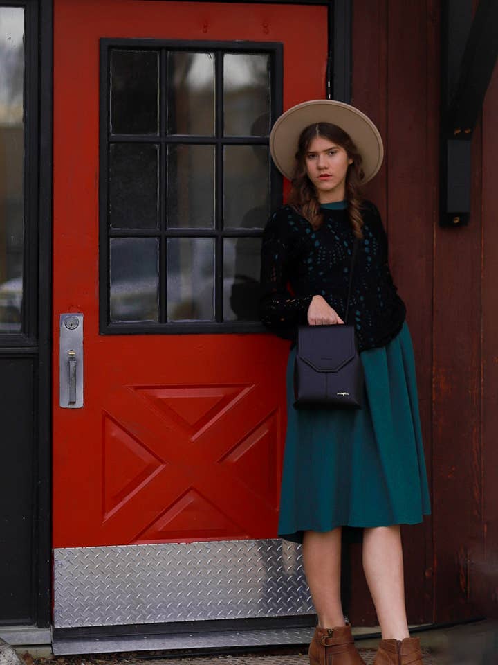 The Kneelength Frock – Großhandel Kleid – Damen – Kleid Alberta aus Bio-Baumwolle und Hanf3