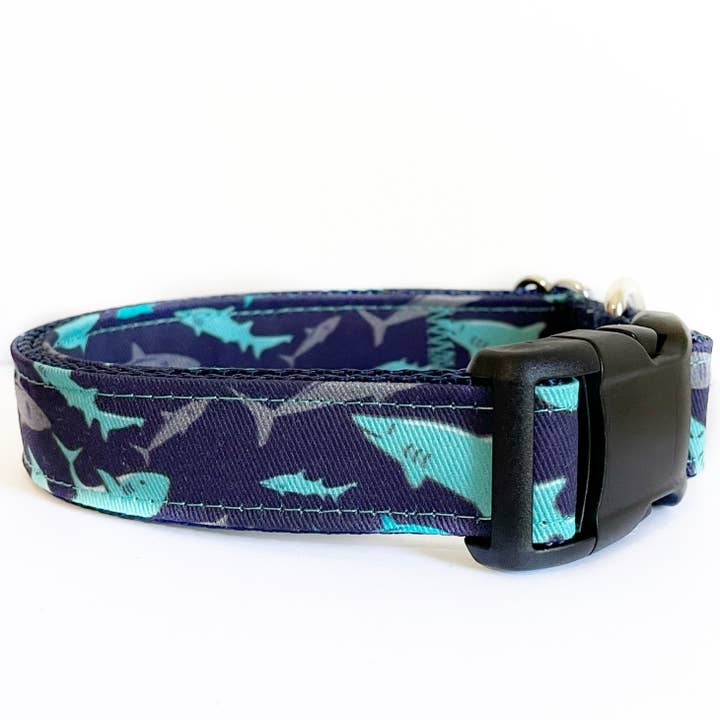Sew Fetch Dog Co - Venta al por mayor Collar - Perros - Collar para perro de tiburón de la Marina de ataque de tiburón, playa náutica, surf