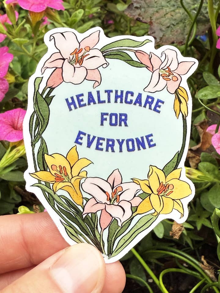 Soins de santé pour tous : Autocollant féministe pour la vente par Fabulously Feminist