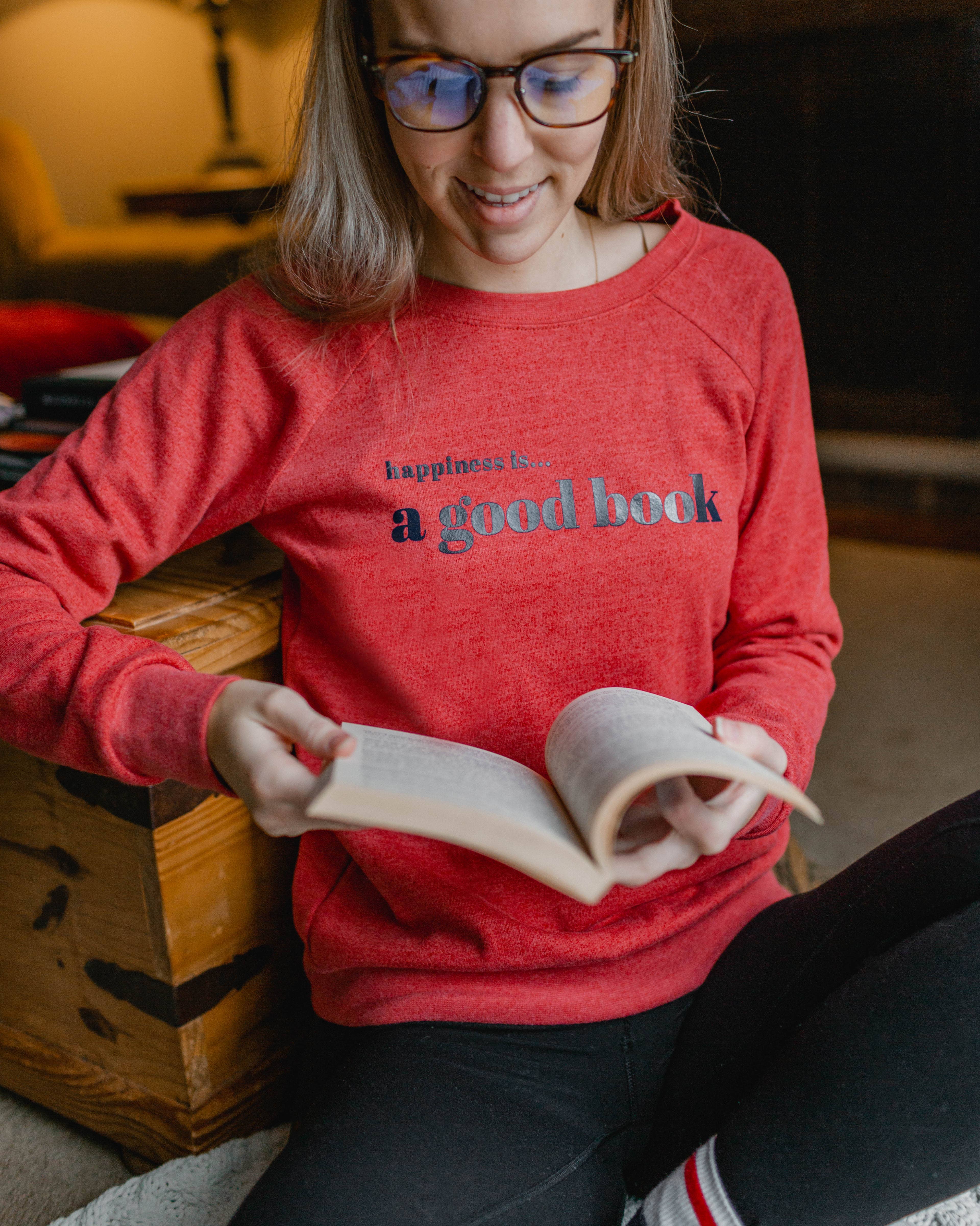 Happiness Is... - Wholesale Grafisch sweatshirt - Dames - Good Book-sweatshirts voor dames - 5 kleuren8