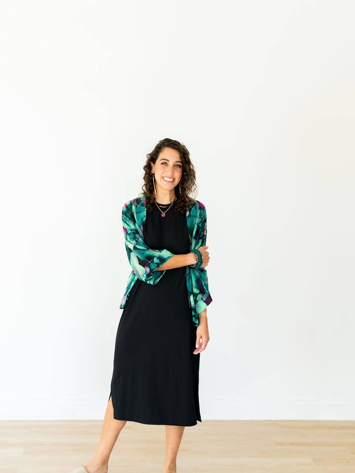 Winton and Waits - Wholesale Kimono - Women's - Midnight Magenta Short Kimono0