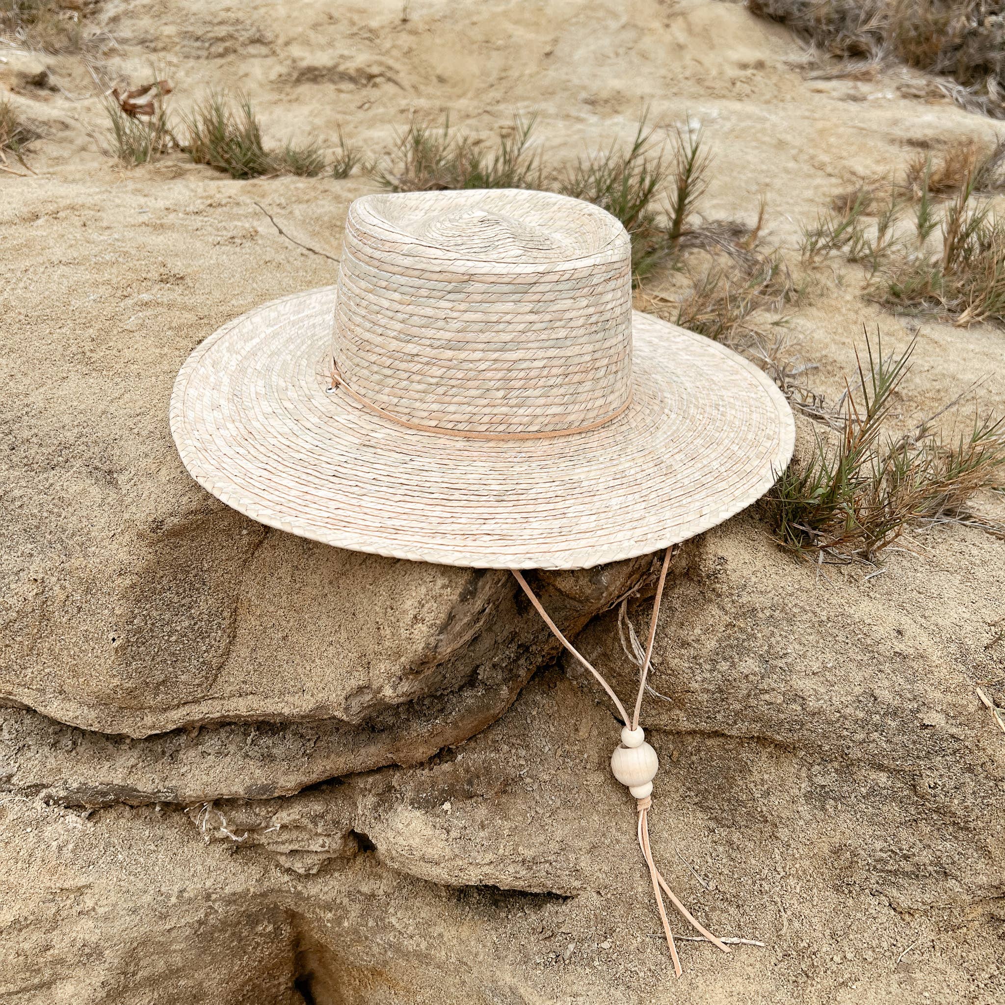 Leah - Wholesale Straw Hat - Women's - Telescope  sun hat + chin strap, best beach hats for women4