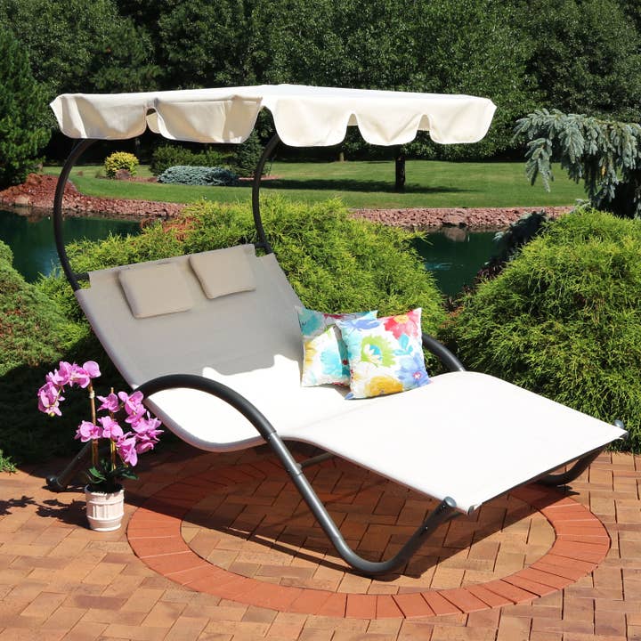 Sunnydaze Decor - Wholesale Chaise Lounge - Double Chaise Lounge with Canopy and Pillows - Beige