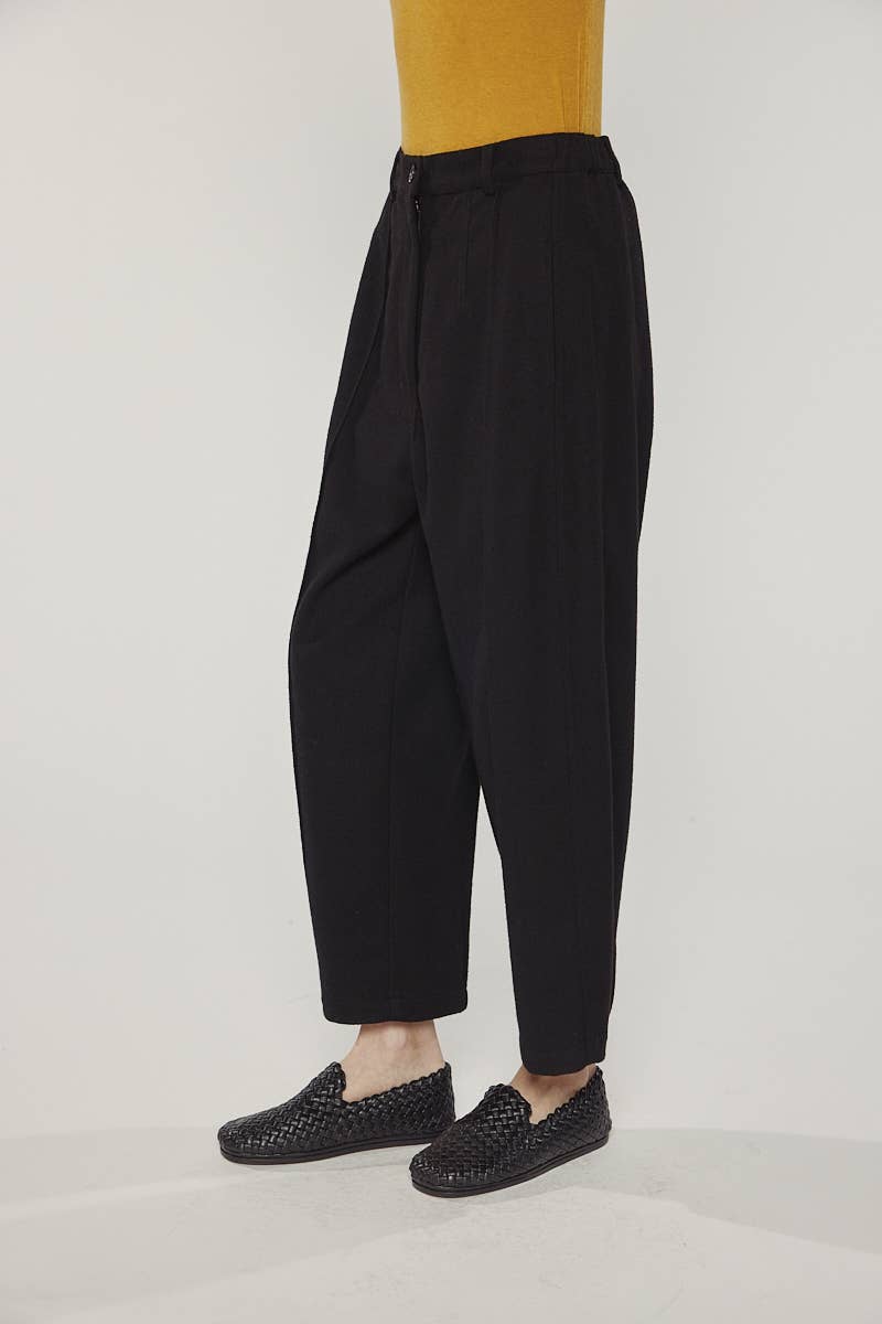 Black Wool blend pintuck pants for wholesale on Faire4