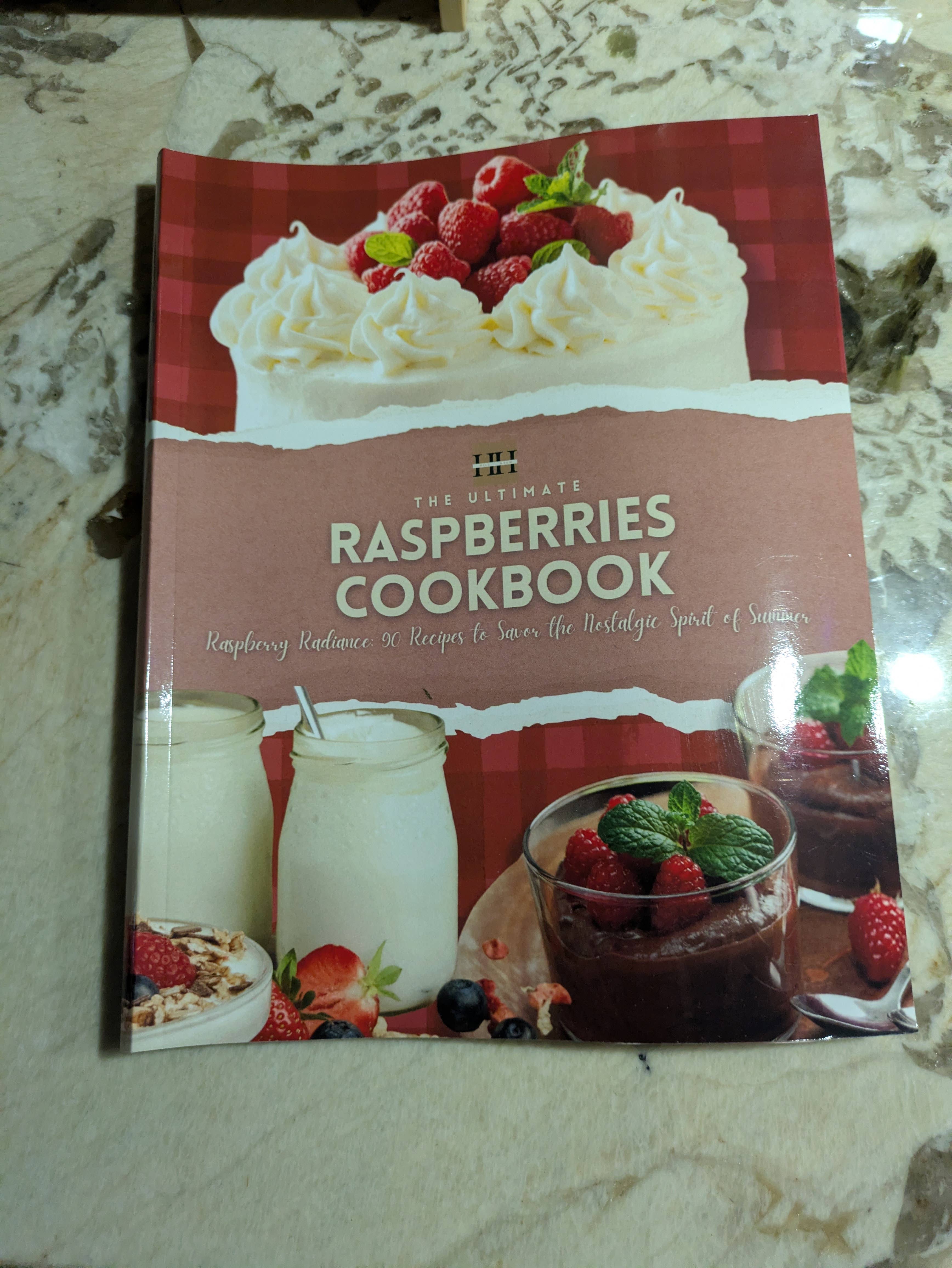 Hill Hjem – Großhandel Kochbücher & Essen – Himbeer-Kochbuch Taschenbuch1