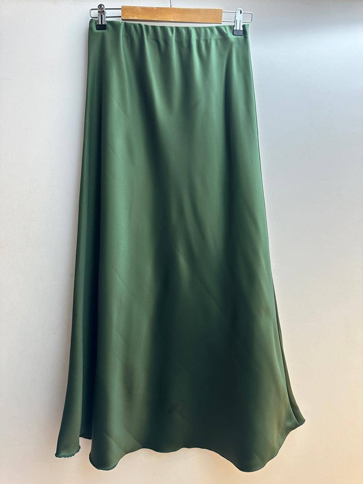 LORIANE - Vendita all'ingrosso Gonna - Donna - Gonna lunga fluida e leggera 10480U16