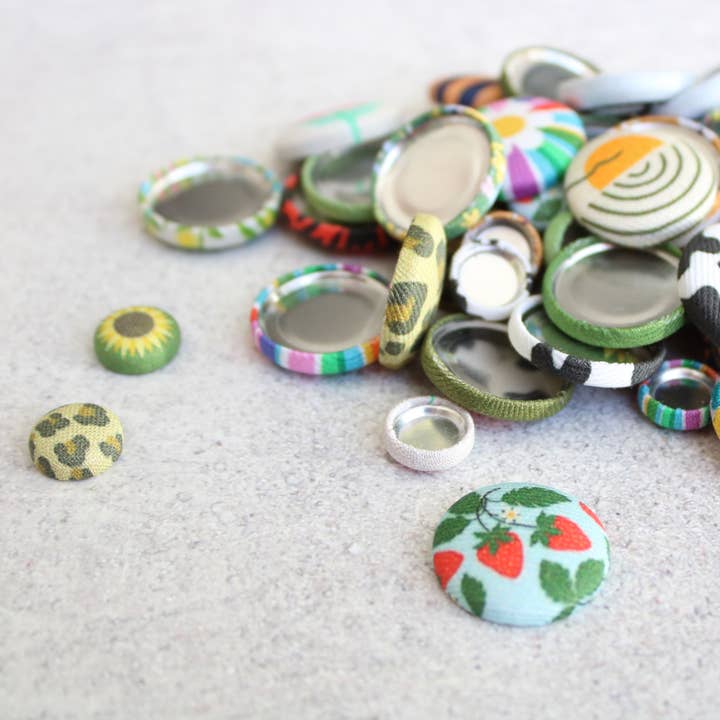 Rachel O's - Wholesale Stud/Post Earrings - Bold 7/8 Inch USA American Flag Fabric Button Earrings6