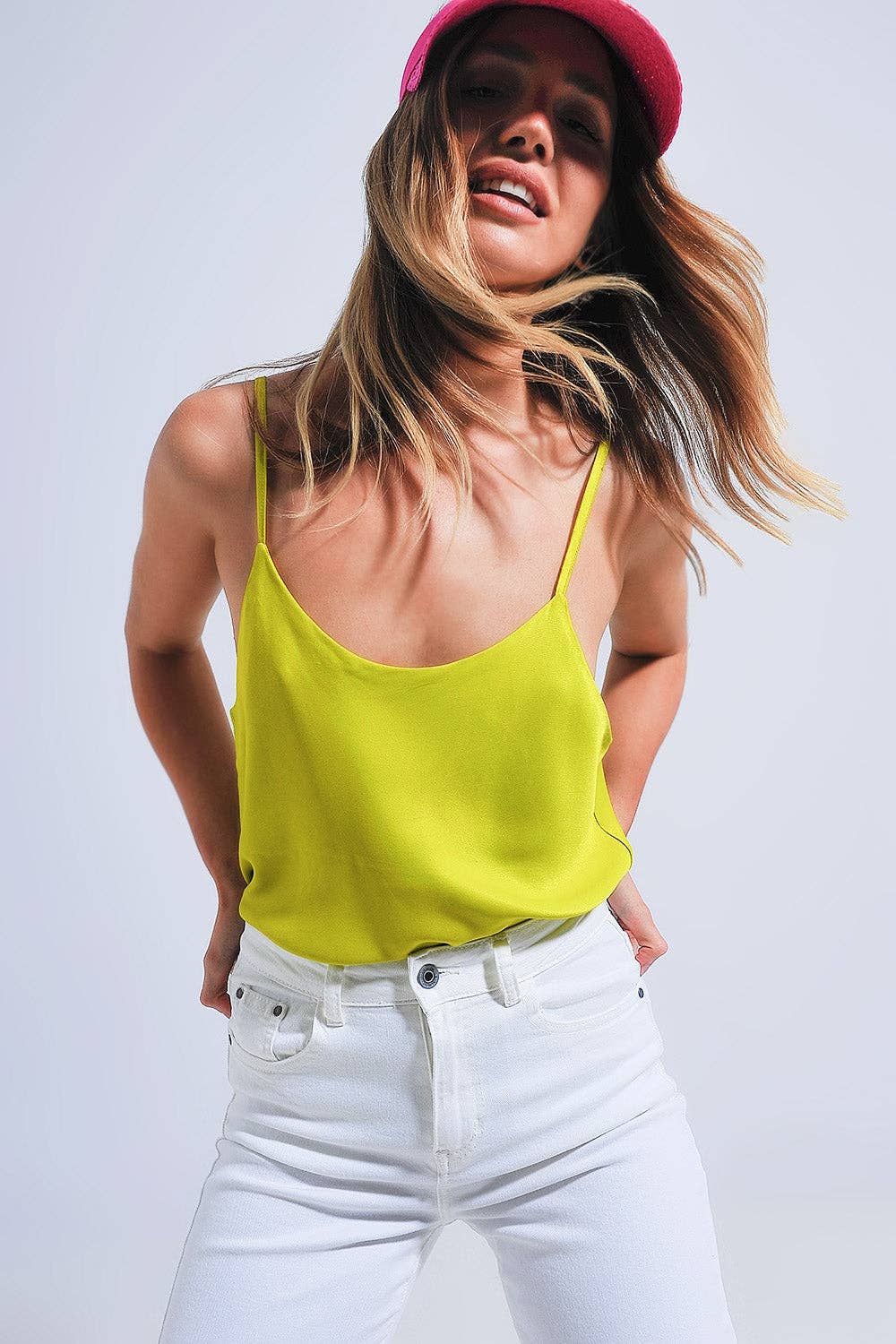 grün Satin-Top mit Trägern in grün, kurz geschnitten für den Großhandel auf Faire3