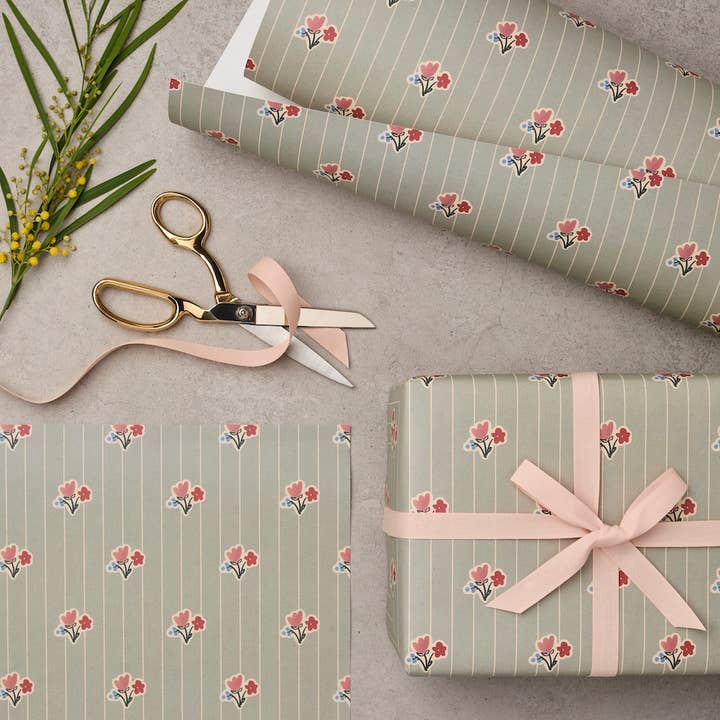 Wallpaper Posy Wrap for wholesale by Katie Leamon