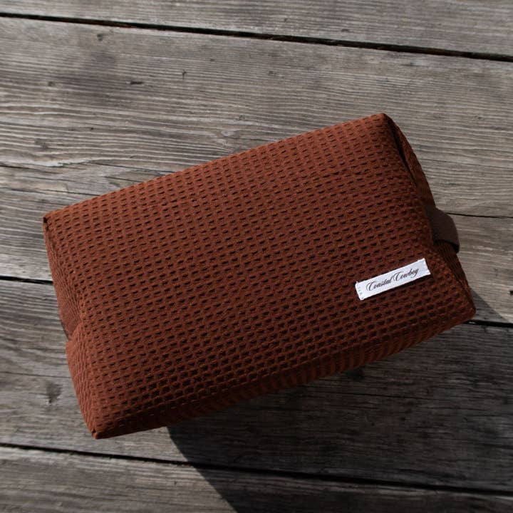 Coastal Cowboy - Wholesale Makeup/Cosmetic Bag - Brown Horseshoe Makeup Travel Bag1