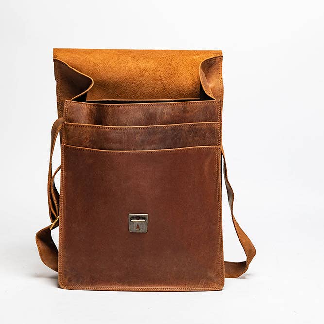 Hides - Venta al por mayor Maletín - Hombre - Bolso de cuero marrón silla minimalista tipo bandolera Montreal3