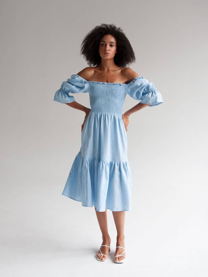 „Camila“ himmelblå midi kjole for engroshandel hos Nich Linen