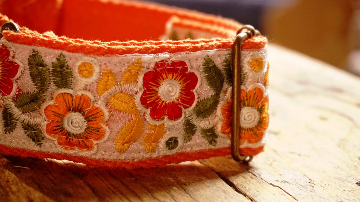 hundsfutter - Wholesale Pet Collar - Dog - Individual orange necklace with floral design.12