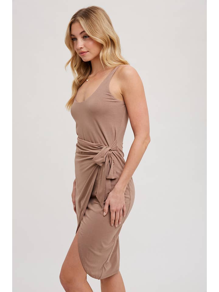 Bluivy - Wholesale Dress - Women's - SLEEVELESS KNIT TIE-FRONT WRAP DRESS6