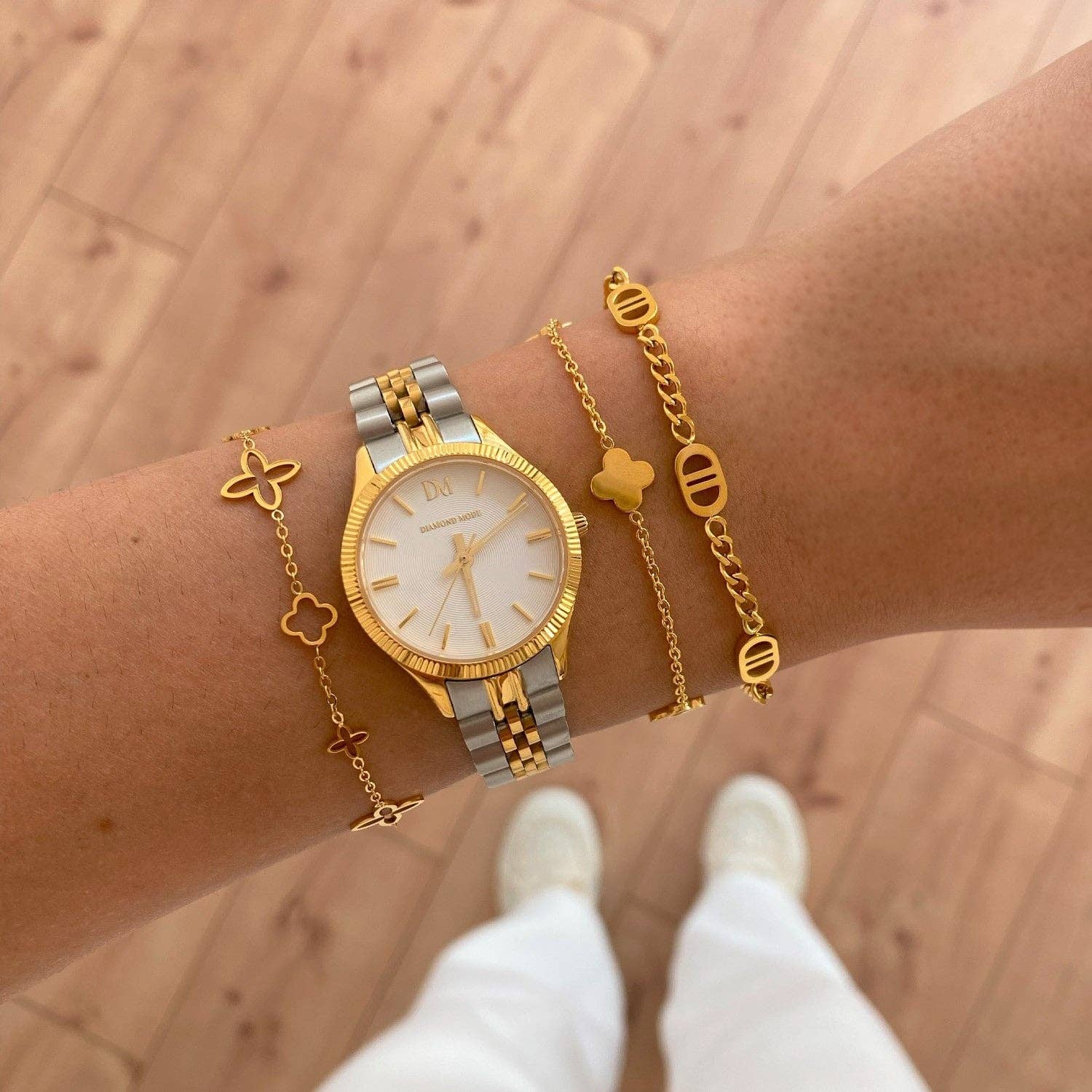 Schmuckgroßhandel - Wholesale Charm/Dangle Bracelet - Fancy Clover Bracelet | 18K Gold Plated1