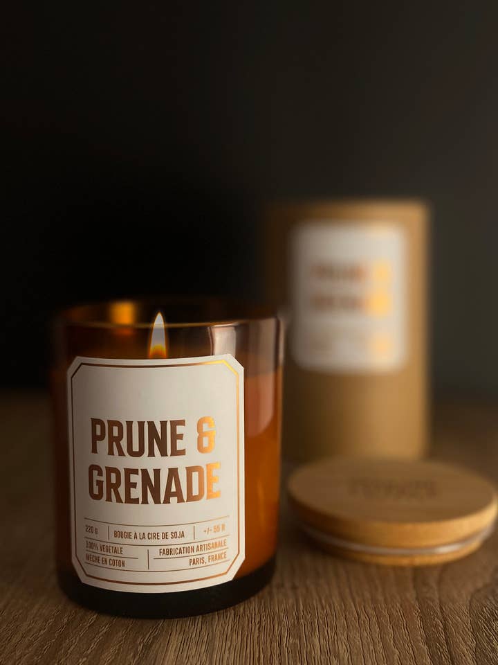 Vela Perfumada Ameixa e Romã - 220 g por atacado de Officine Lutèce