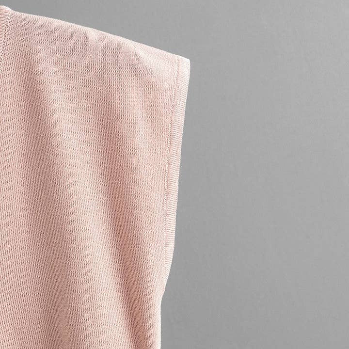 Sheer Trend - Wholesale Knit top – Women's - Solid Knit Sleeveless V Neck Crop Top2