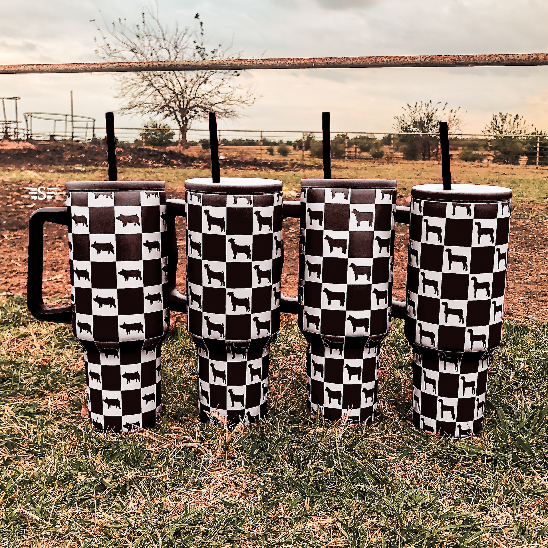 Flying S Company – Großhandel Thermotasse/-becher – Geprüfter Show Animal 40oz Becher7