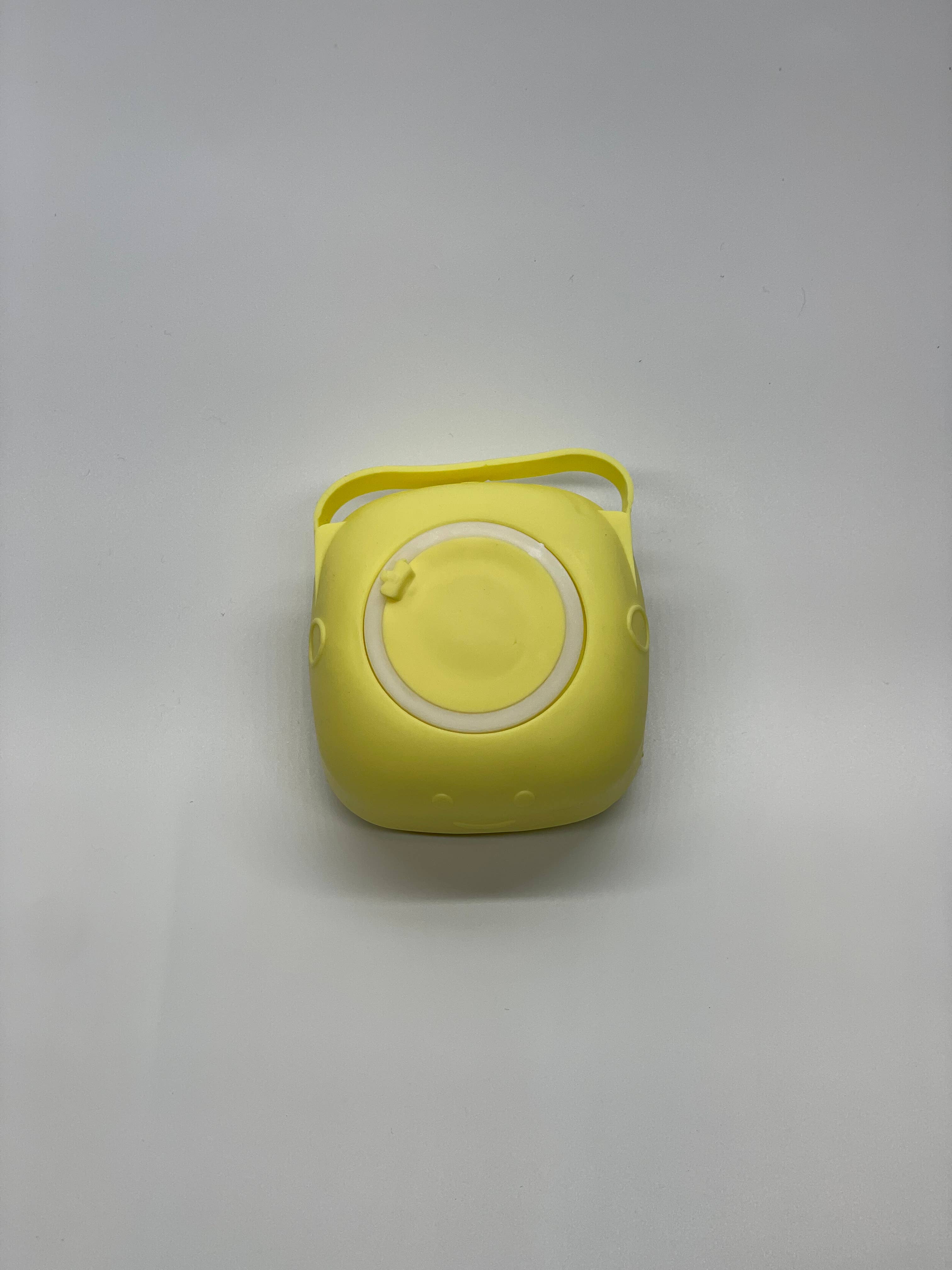 Toys N Treats Box - Wholesale Pet Brush - Cat/Dog - Pamper Shampoo & Massage Brush for Cats/Dogs5