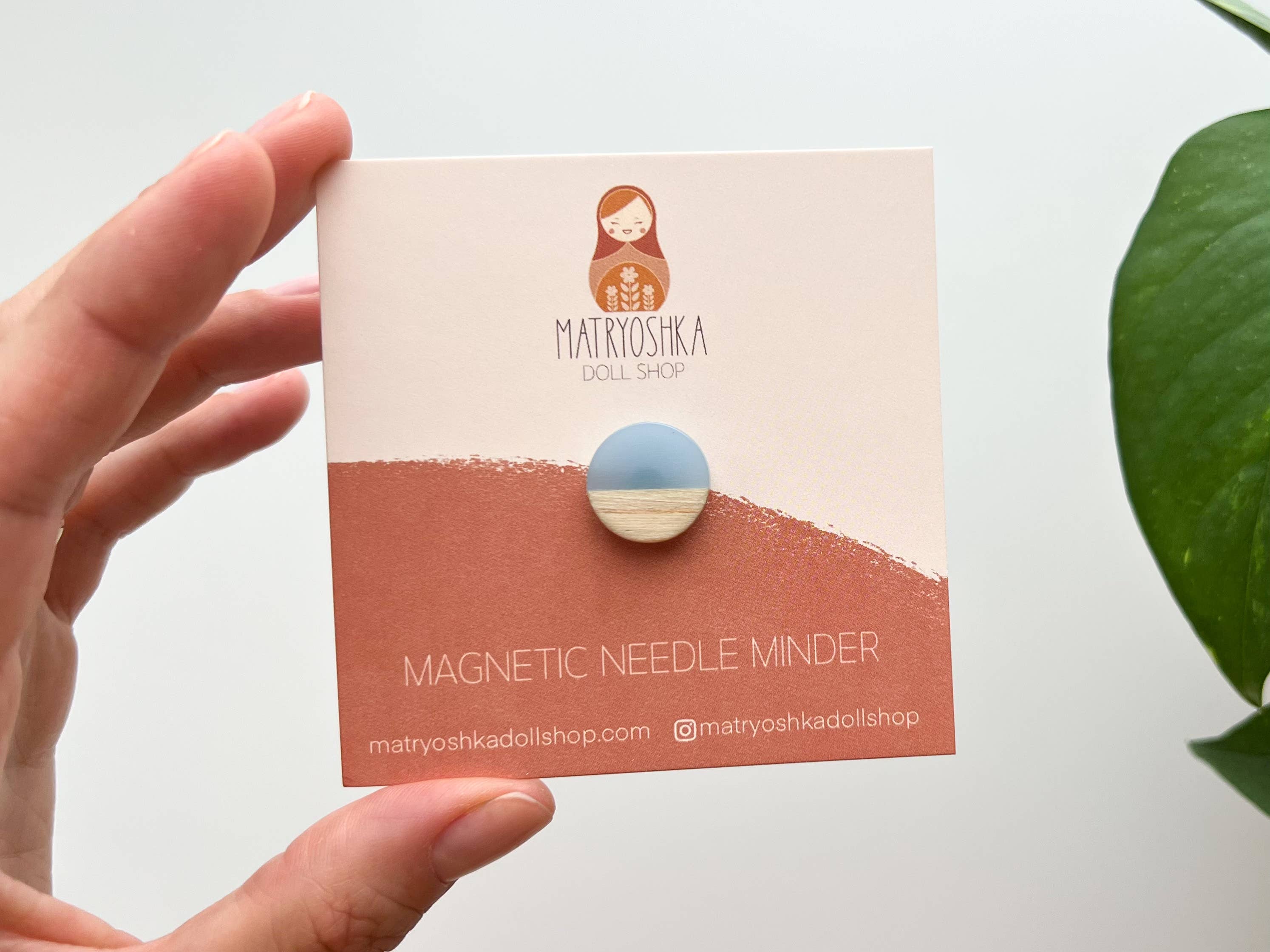 Matryoshka Doll Shop – wholesale Embroidery/cross-stitch supplies – Circle magnetic needle minder, needle magnet4