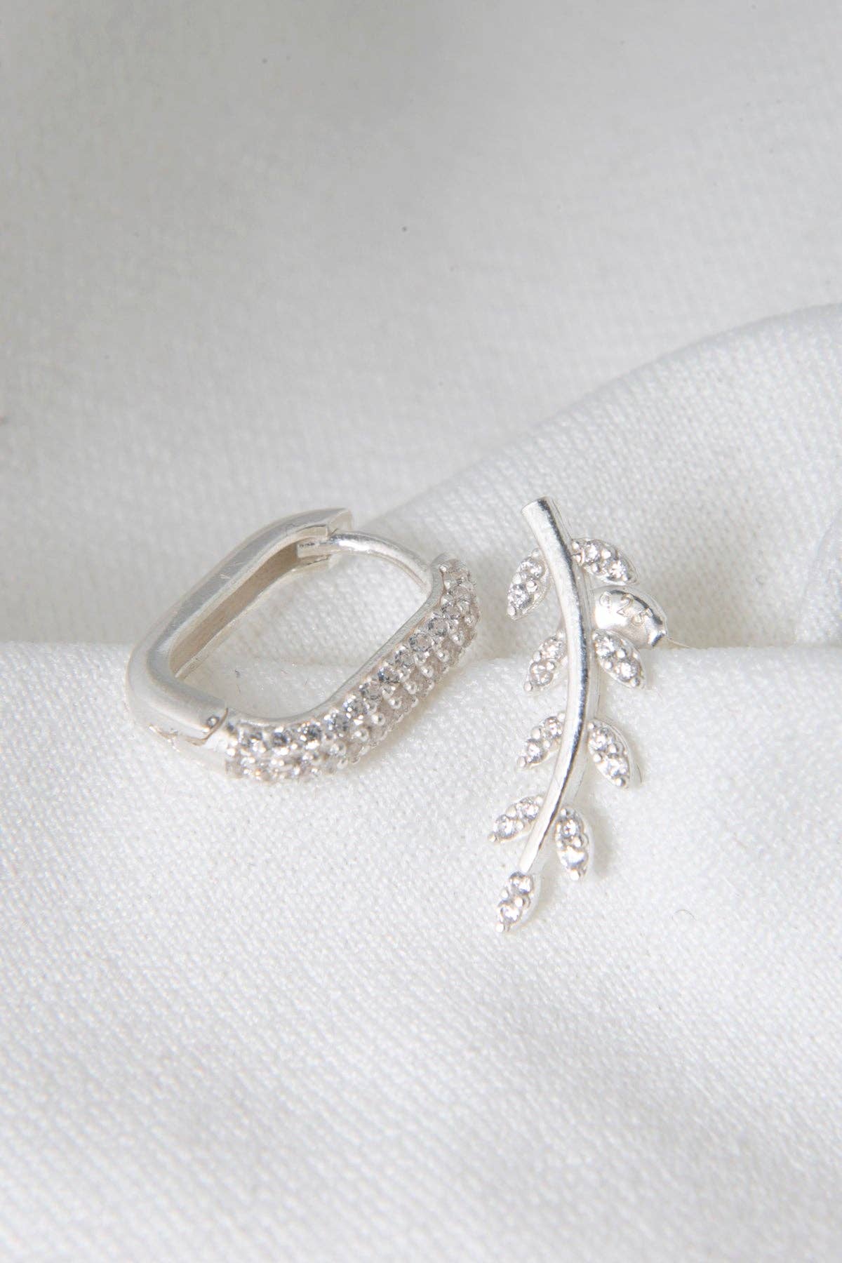 Volenia Silver – Conjunto de joias por atacado – Conjunto de brincos femininos em prata 925 por atacado com design de folha e retângulo2