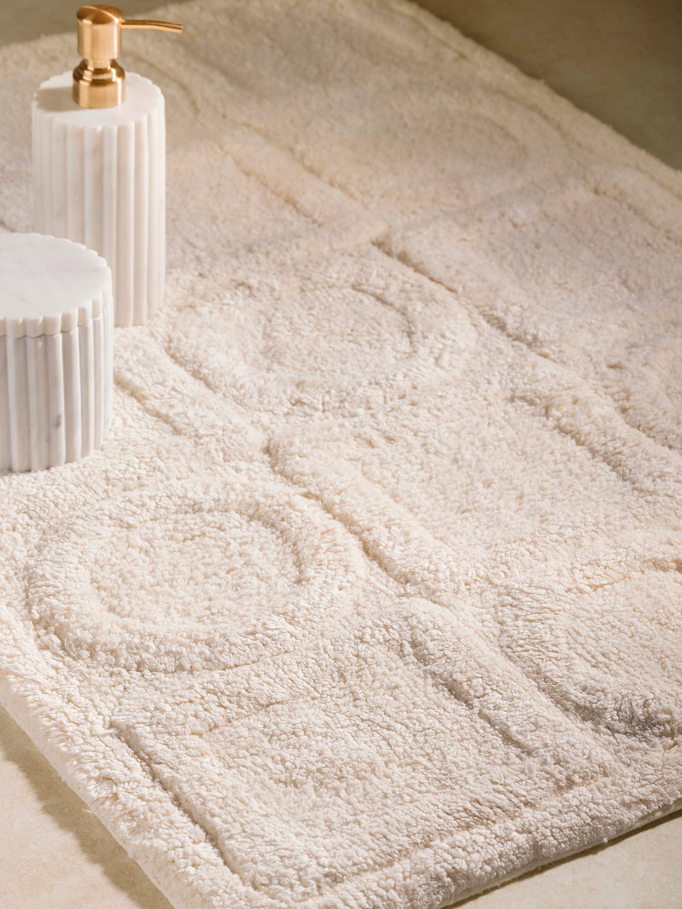 GAURI KOHLI - Wholesale Bath Mat - Almaty Hand-Woven Cotton Bath Mat 24″×36″1