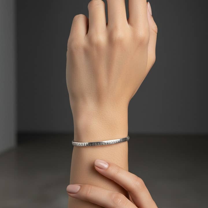 Pulsera / Brazalete del Alfabeto Armenio para venta al por mayor de Anet’s Collection