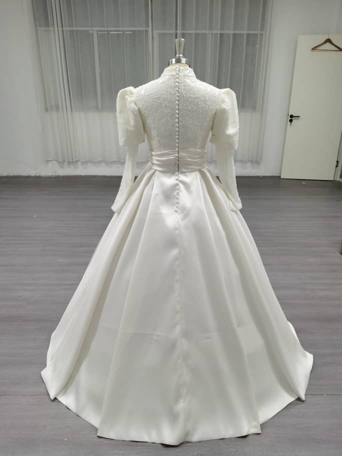 Unique Modest Bridal - Venta al por mayor Vestido de fiesta - Mujer - Opulique - Vestido de Novia Modesto de Satén de Manga Larga8