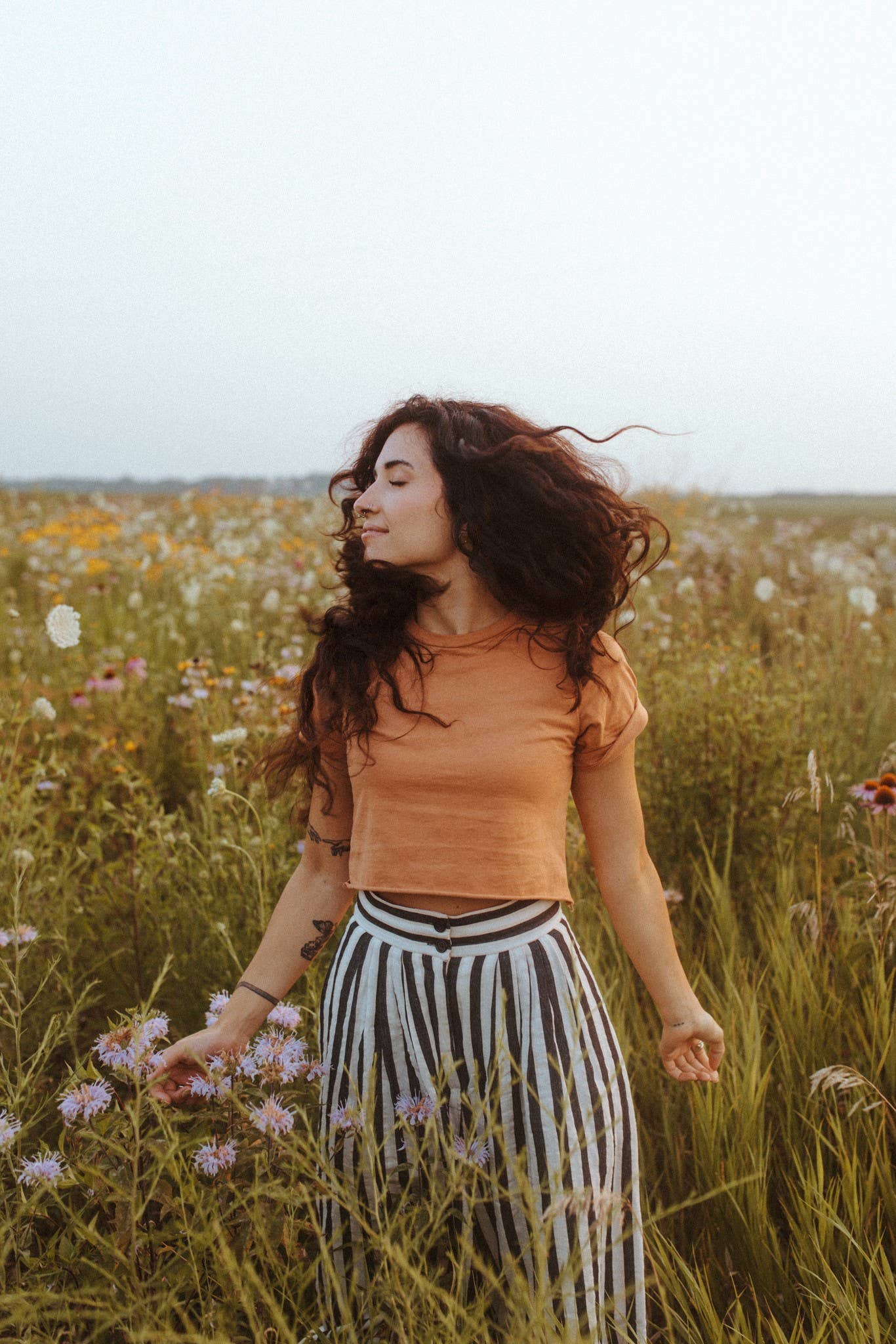 Polished Prints - Wholesale T-Shirt - Women's - Everyday Tee in Toasted Nut, Boyfriend Tee, Basic T-Shirt2