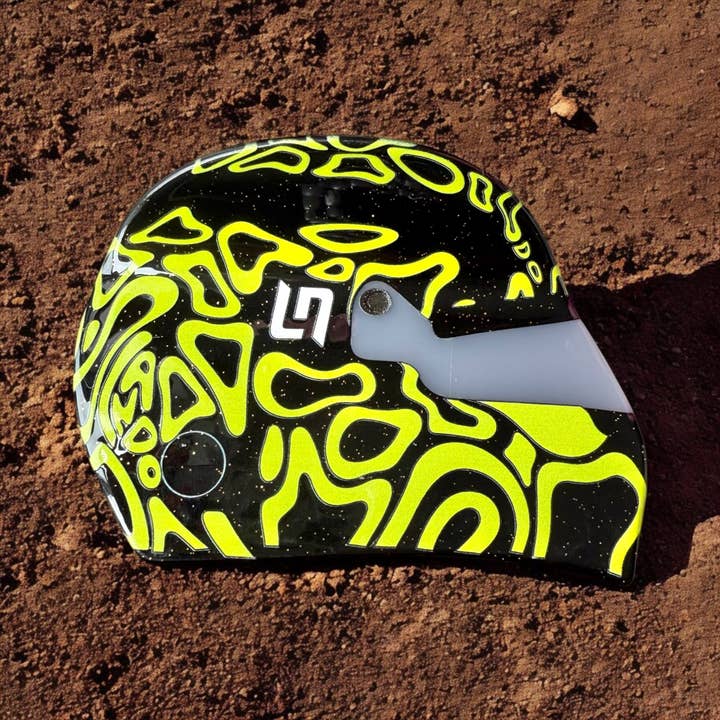 Limitierte Auflage - Lando Norris Dunkler Helm Haarspange / Clip für den Großhandel von FuchsiaPinks